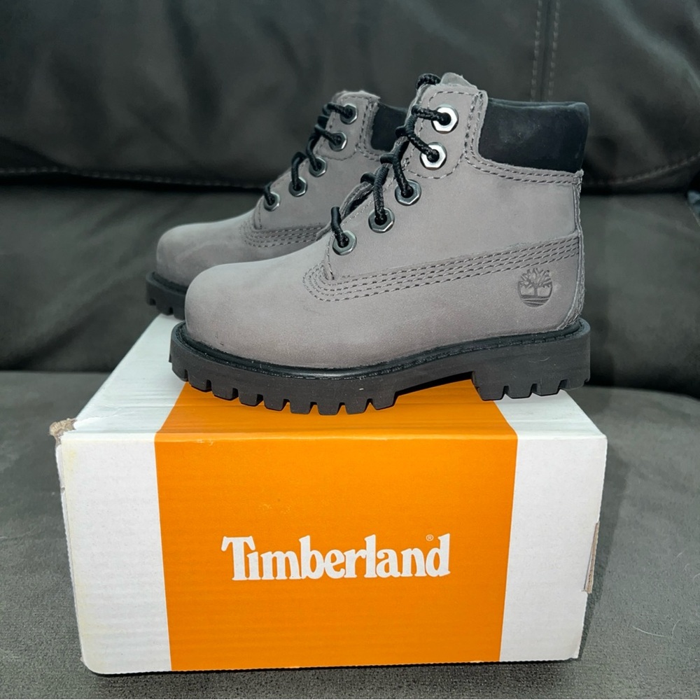 Timberland Toddler 6 premium waterproof medium nubuck Gray Ankle Boots